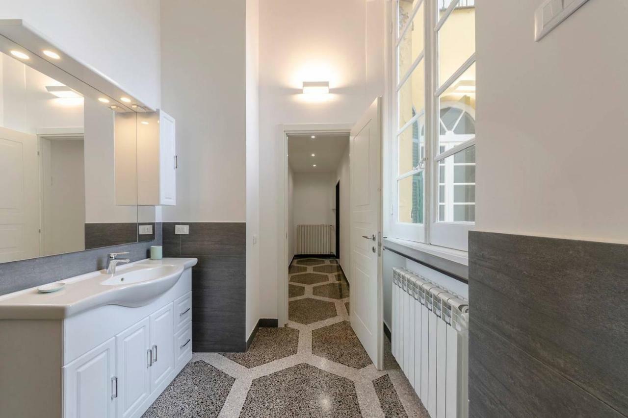 Joivy Elegant Flat For 7, In The Heart Of Genoa Apartamento Exterior foto