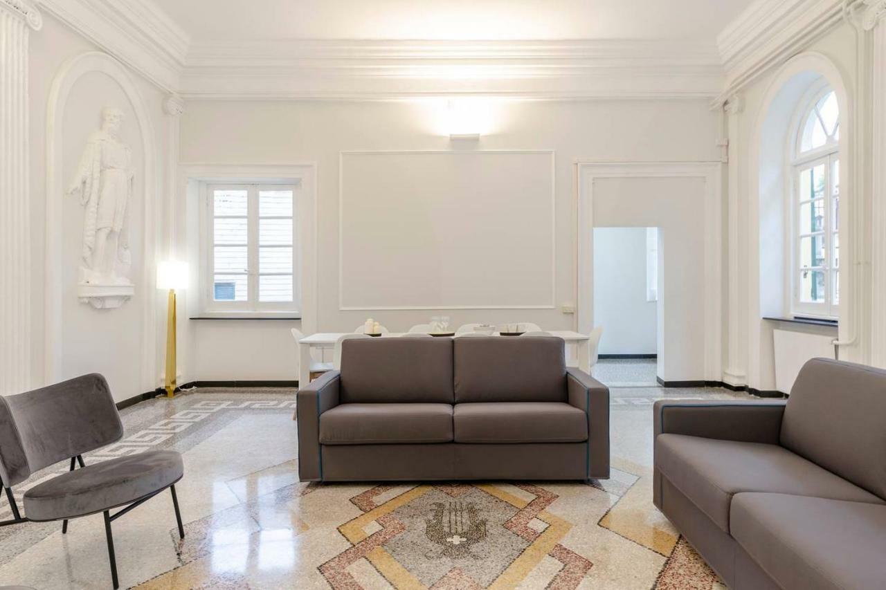 Joivy Elegant Flat For 7, In The Heart Of Genoa Apartamento Exterior foto
