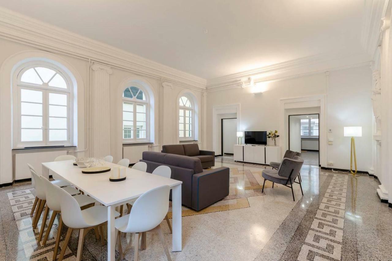 Joivy Elegant Flat For 7, In The Heart Of Genoa Apartamento Exterior foto