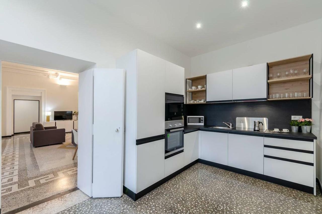 Joivy Elegant Flat For 7, In The Heart Of Genoa Apartamento Exterior foto
