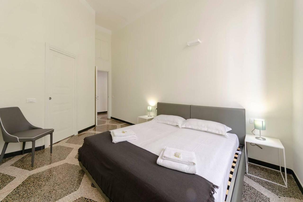 Joivy Elegant Flat For 7, In The Heart Of Genoa Apartamento Exterior foto