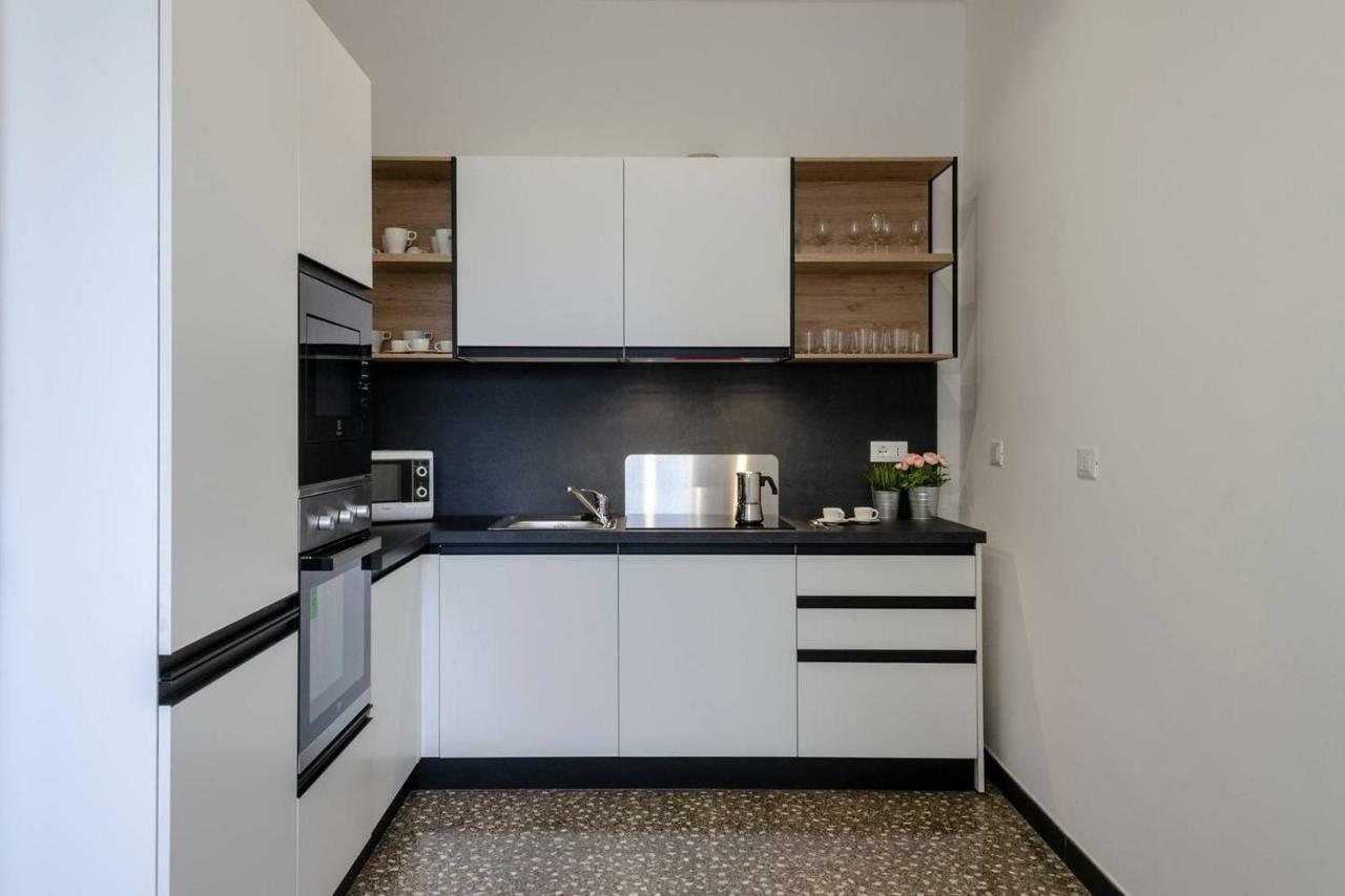Joivy Elegant Flat For 7, In The Heart Of Genoa Apartamento Exterior foto