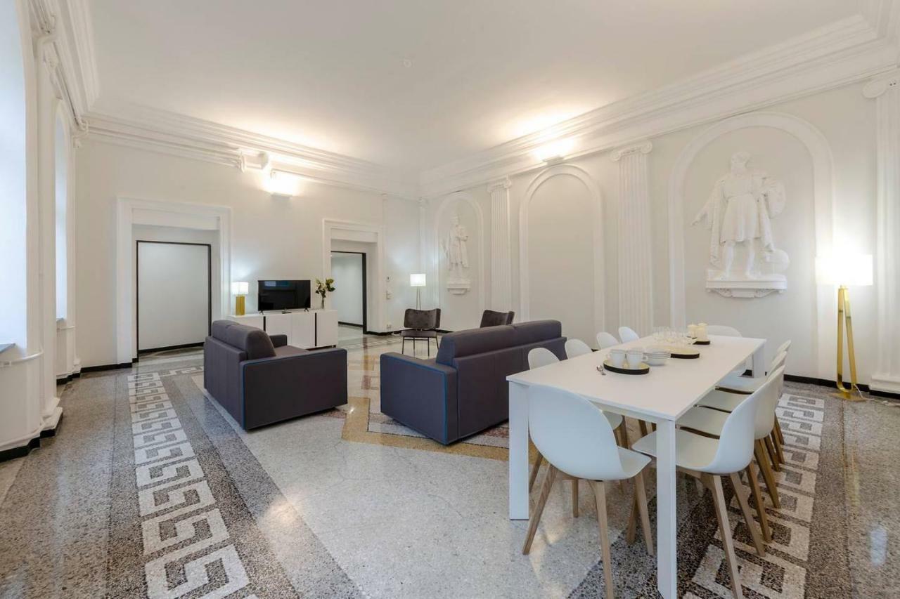 Joivy Elegant Flat For 7, In The Heart Of Genoa Apartamento Exterior foto